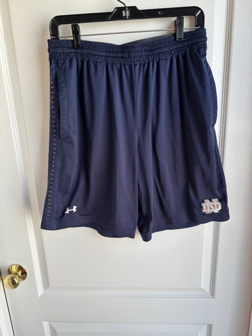 Under Armour Navy Blue Men's Athletic Shorts with Notre Dame Patch Sz L